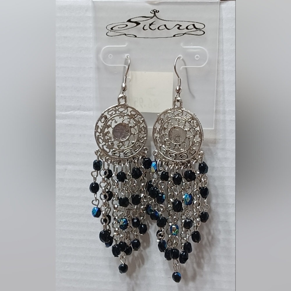 📣📣 2 Pairs/$12 📣📣 Silver and Black Chandelier Earrings
